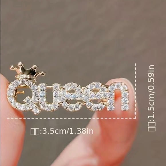 💖 5 items for $25 Sale! 💖 Queen Crown Rhinestone Pin - Picture 3 of 5